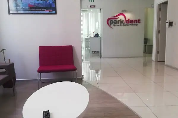 Özel Parkdent Ağız ve Diş Sağlığı Polikliniği - Resim 7