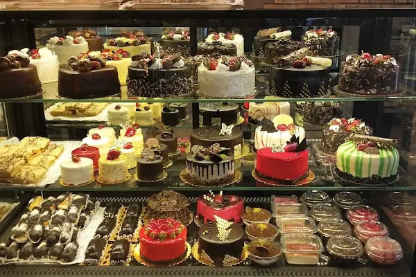 McDonald's Adana Alparslan Türkeş - Resim 2
