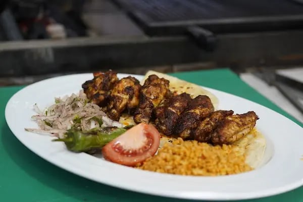 Kahlo Cafe &amp; Hookah Lounge - Resim 12