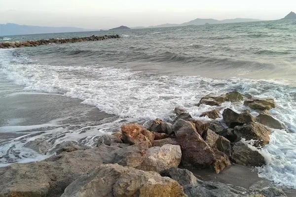 Turgutreis Bahçeli Evler Halk Plajı - Resim 4