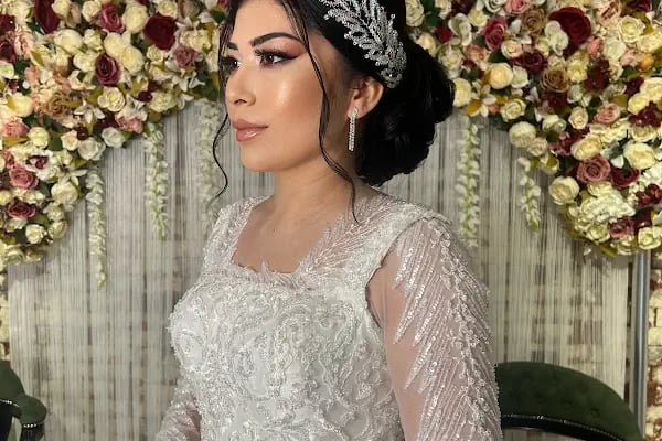 BURCU ŞANLI VIP HAİR MAKEUP STUDİO Gelin,Kına,Nişan,Söz Başı Saçı Türbanı Makyajı - Resim 6