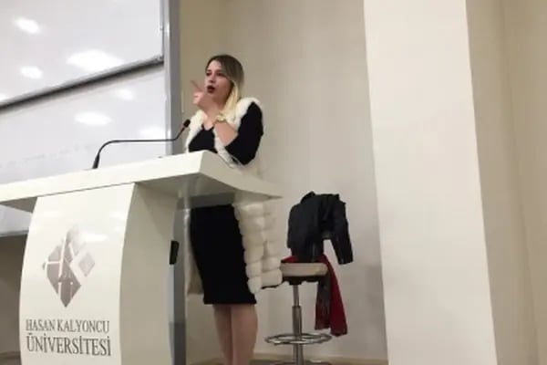 Uzm. Kl. Psk. Derya Baloğlu Zencirci, Psikoloji - Resim 1