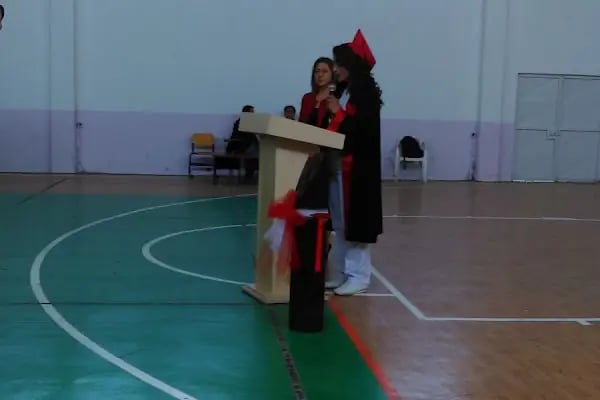 Tolunay Özaka Sağlık Meslek Lisesi - Resim 2