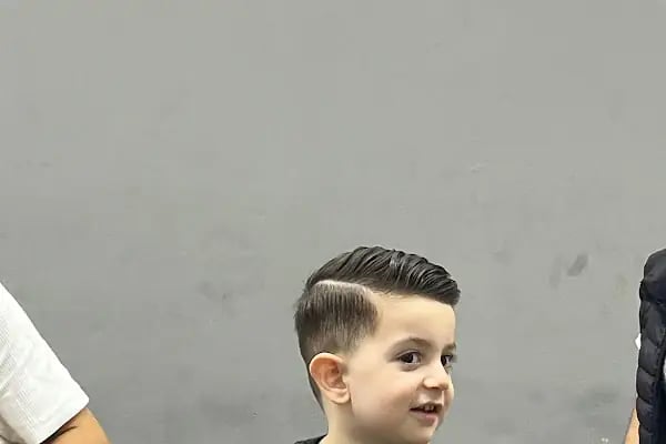 The Barber Haircut - Resim 8