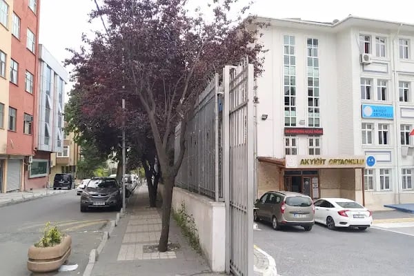 Akyiğit Ortaokulu - Resim 9