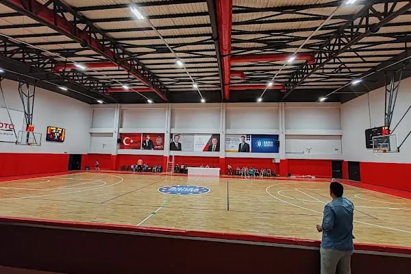 VAKIF BERA SPOR KOMPLEKSİ - Resim 1