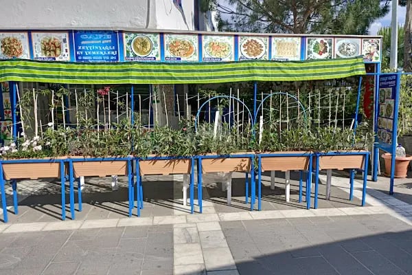 Nisan Cafe - Resim 13