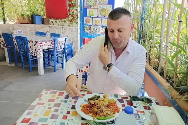 Nisan Cafe - Resim 16