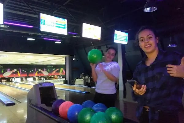 CRAZY BOWLİNG & KARAOKE & BİLARDO - Resim 14