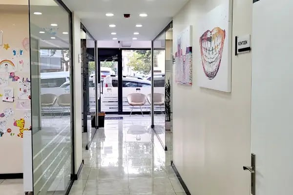 Özel Dent ON6 Ağız ve Diş Sağlığı Polikliniği - Resim 13