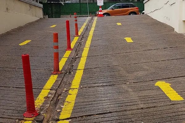 İZMİR BÜYÜKŞEHİR BELEDİYESİ İZELMAN A.Ş. Alsancak Yeraltı Otoparkı - Resim 3
