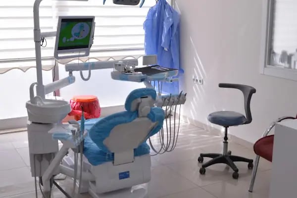 Özel Anadolu Ağız ve Diş Sağlığı Polikliniği - Resim 5
