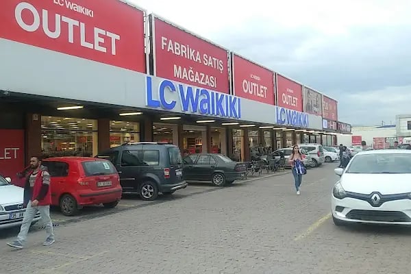 Lc Waikiki Outlet - Resim 15