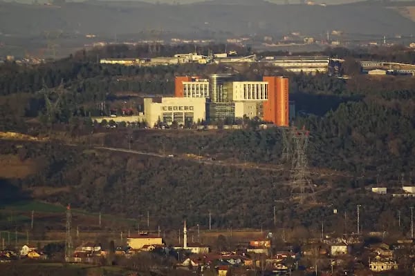 Yenikent Devlet Hastanesi Acil Girişi - Resim 2