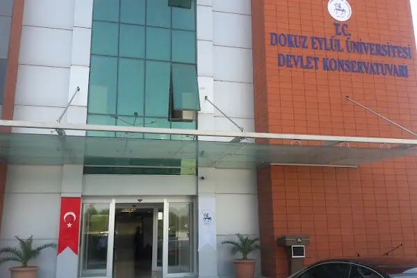 Dokuz Eylül Üniversitesi Devlet Konservatuvarı / Buca - Resim 6