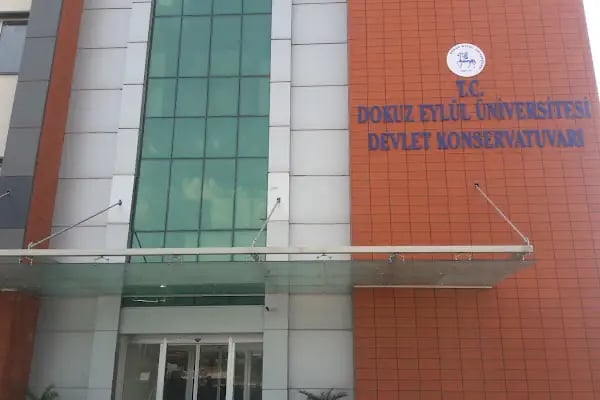 Dokuz Eylül Üniversitesi Devlet Konservatuvarı / Buca - Resim 10