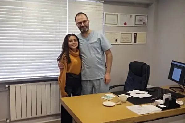 Prof. Dr. H. Gökhan DEMİRKIRAN | Skolyoz Ameliyatı | Kifoz Tedavisi | Kanal Daralması | Bel Kayması | Omurga Kırıkları | Omurga Tümörleri | Omurga Sağlığı Ankara - Resim 6