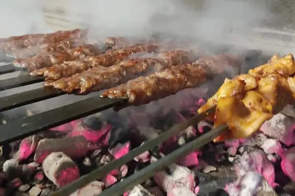HAZAL RESTORAN KEBAB DÜNYASI - Resim 19