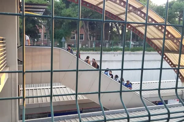 Bornova Metro - Resim 11