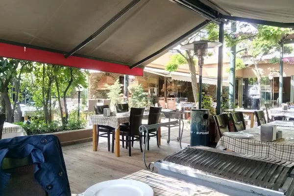 Hükümdar Sofrası Ataşehir Aile Mangalbaşı Et Lokantası - Resim 10
