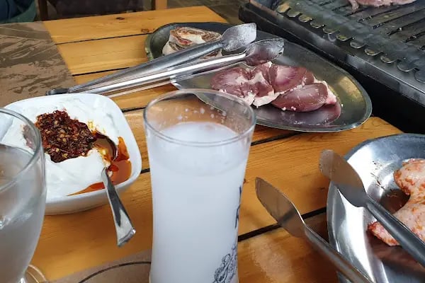 Hükümdar Sofrası Ataşehir Aile Mangalbaşı Et Lokantası - Resim 3