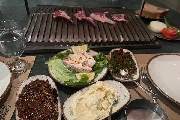 Hükümdar Sofrası Ataşehir Aile Mangalbaşı Et Lokantası - Resim 4