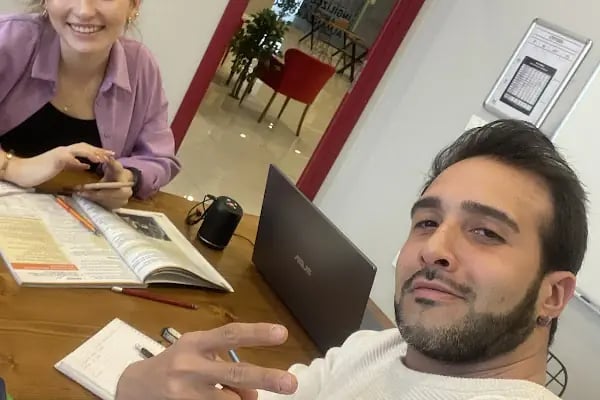 ADEK Amerikan Dil Eğitim Kursları - Resim 4