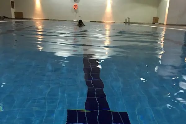 Gültepe Yüzme Havuzu - Resim 17