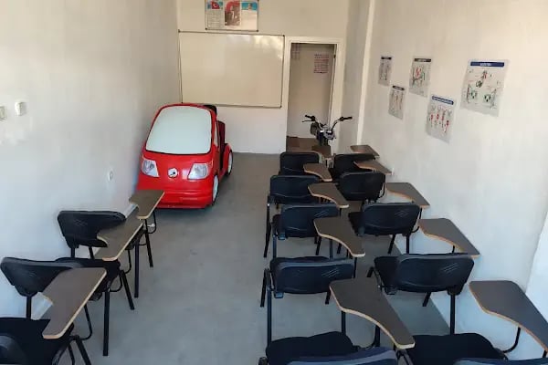 ANKARA ÇAMLIDERE GÖKGÖZ SÜRÜCÜ KURSU - Resim 4