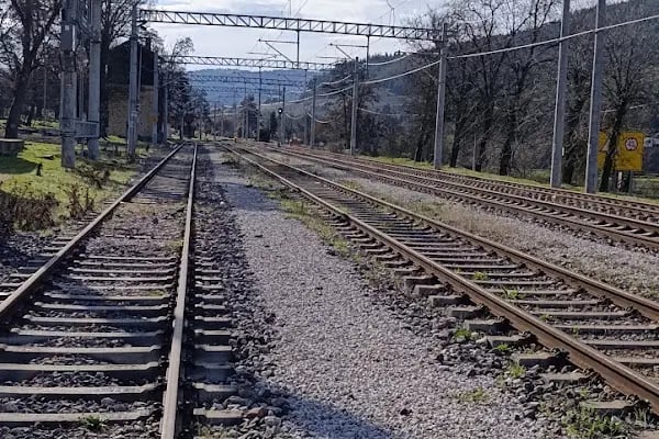 Piribeyler Tren İstasyonu - Resim 15