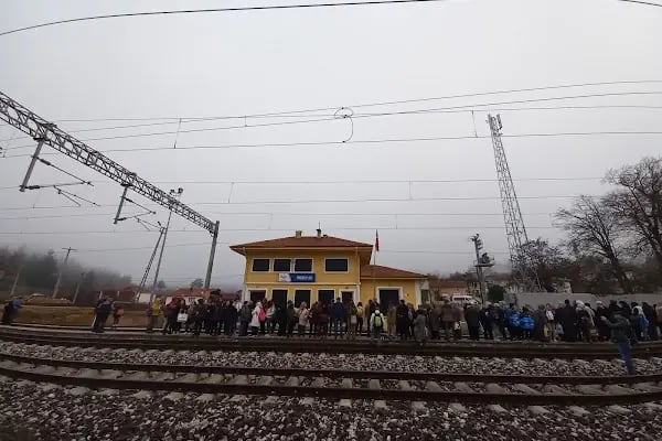 Piribeyler Tren İstasyonu - Resim 5