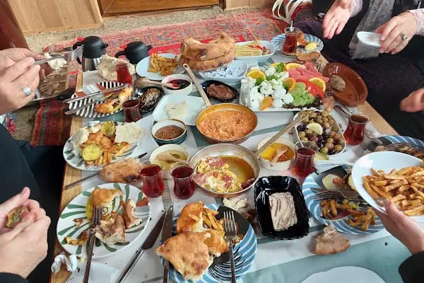 BOZKIR KONYALI ETLİEKMEK &amp; BURGER 42 - Resim 17