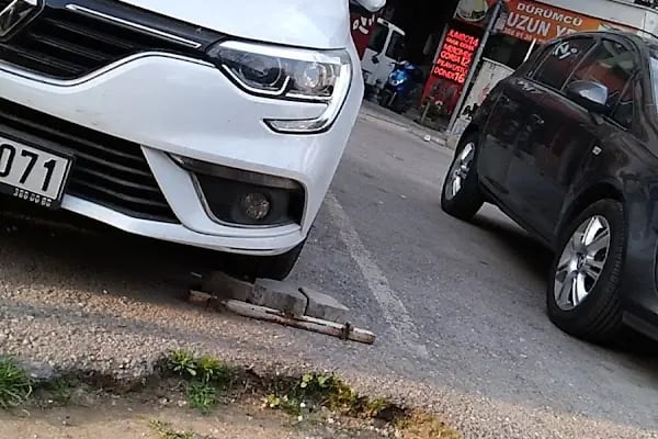 BORNOVA İŞLER KİTABEVLERİ - Resim 5