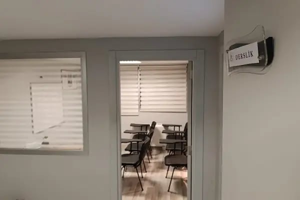 Hacettepe Akademi Karşıyaka Şubesi - İzmir'in En Kaliteli Yabancı Dil Kursu - Resim 11