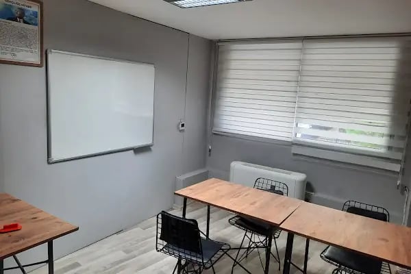 Hacettepe Akademi Karşıyaka Şubesi - İzmir'in En Kaliteli Yabancı Dil Kursu - Resim 14