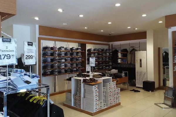 Süvari Alanya Şevki Tokuş Cadde Mağazası - Resim 12