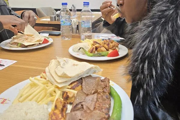 Tavuk Dünyası İnegöl Avm - Resim 18