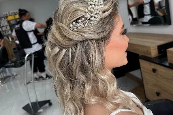 Mood Hair Saloon - Resim 9