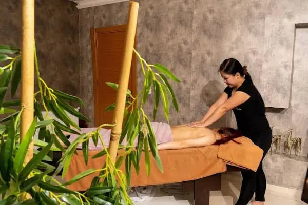 Loss Hotel - Resim 19