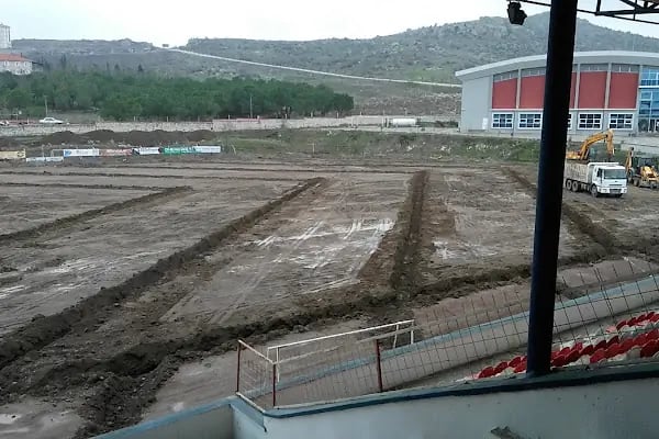 Sındırgı Atatürk Stadyumu - Resim 14