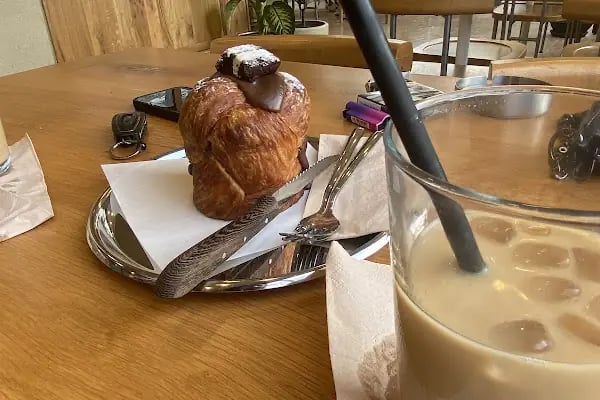 Brats Bakery Coffee - Resim 17