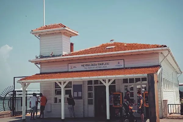İstanbul Şehir Hatları Heybeliada Vapur İskelesi - Resim 13