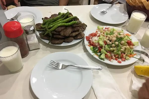 Komaroğlu Köfte Salonu - Resim 1