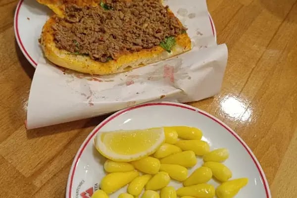 MEŞHUR TANTUNİCİ MESUT USTA - Resim 5