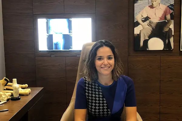 Bayan Ortopedi Doktoru | Kadın Ortopedist | Op. Dr. Ayşe Övül Erdoğan - Resim 4