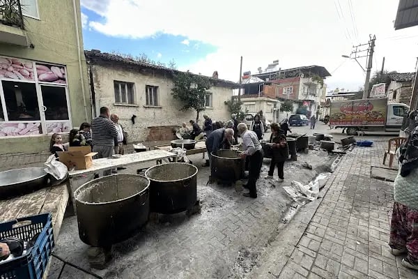 Öz Dadaşlar Unlu Mamülleri &amp; Ekmek Fırını - Resim 2