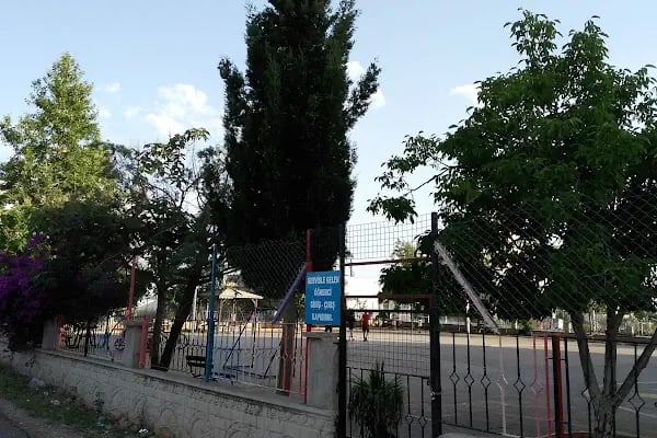 Güngör Gencer İlkokulu - Resim 3