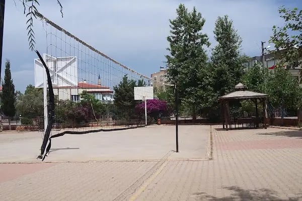Güngör Gencer İlkokulu - Resim 6