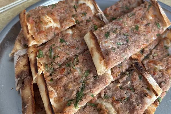 Özenen Pide Kebap Döner Çorba Salonu - Resim 4