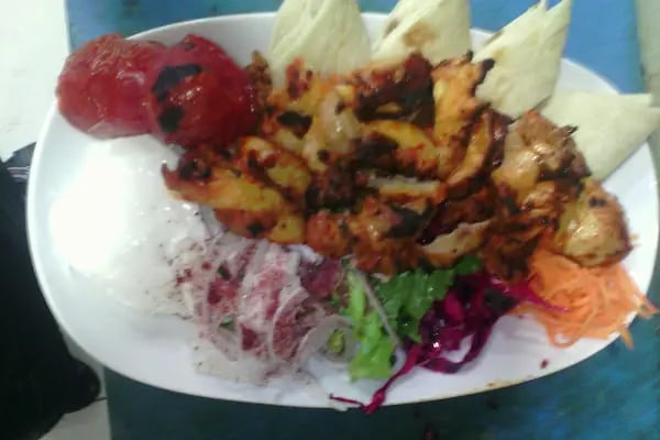 Özenen Pide Kebap Döner Çorba Salonu - Resim 13